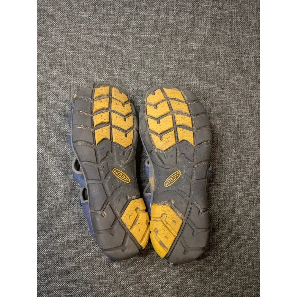 Keen Seacamp II CNX Blue Depths Gargoyle Sport Sandals Size 5 Youth - 1010096